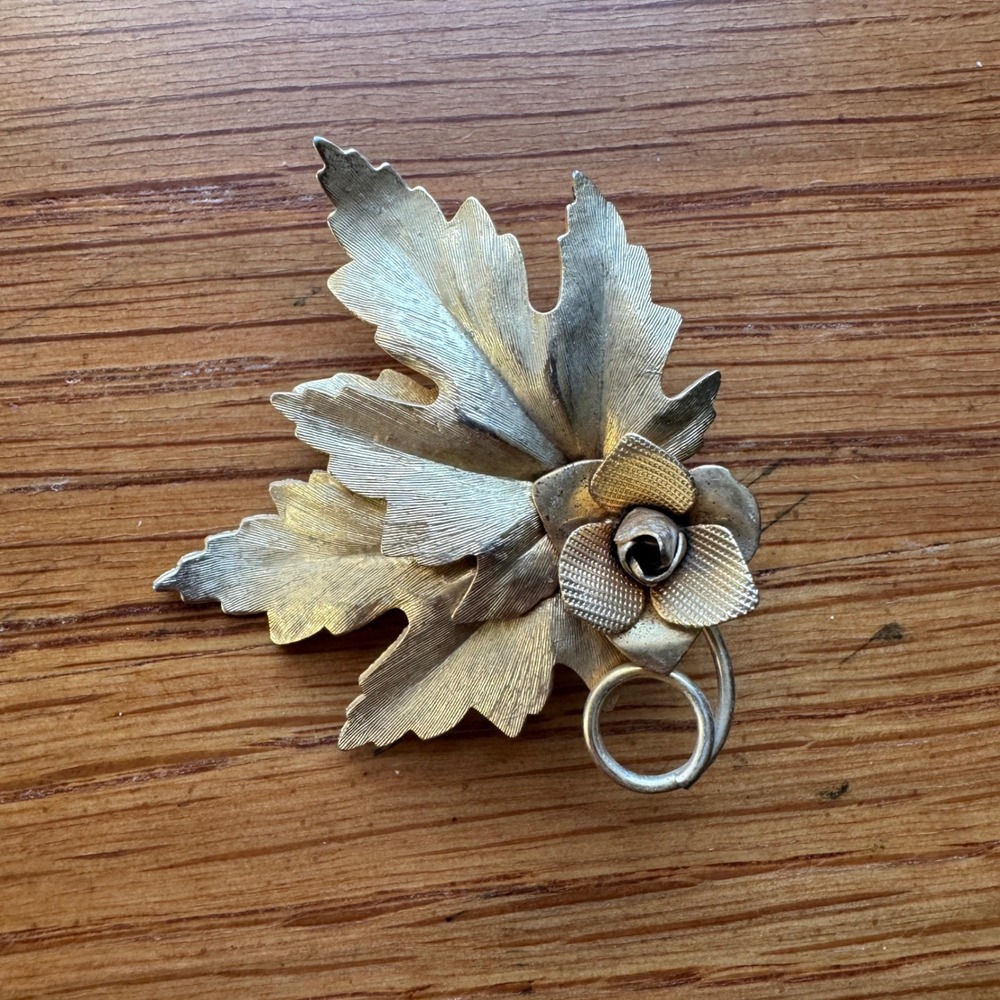 Vintage MCM Gold Tone Leaf & Rose‎ Brooch Pin Autumn Nature Inspired Accessory